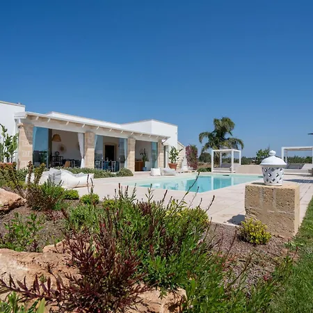Villa Lucia Con Piscina Privata A Per 12 Persone Gallipoli