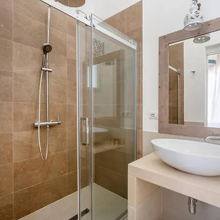 Lucia - Exclusive Private Pool *