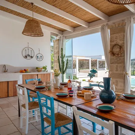 Lucia - Exclusive Private Pool * ガリポリ